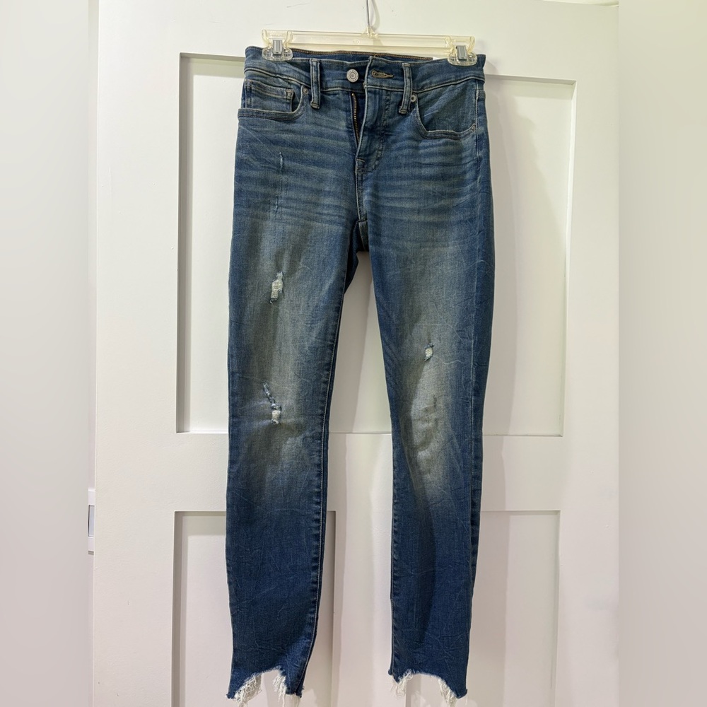 Lucky Brand Blue Distressed Ankle Jeans
